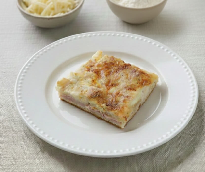 Sonkás-sajtos rakott csirkemell